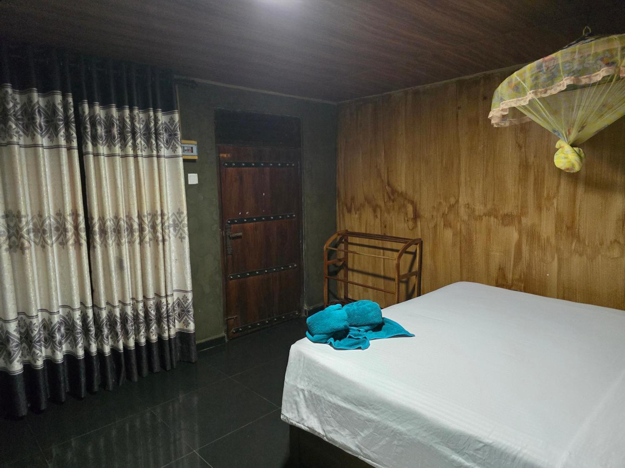 By Ceylon Lodge
