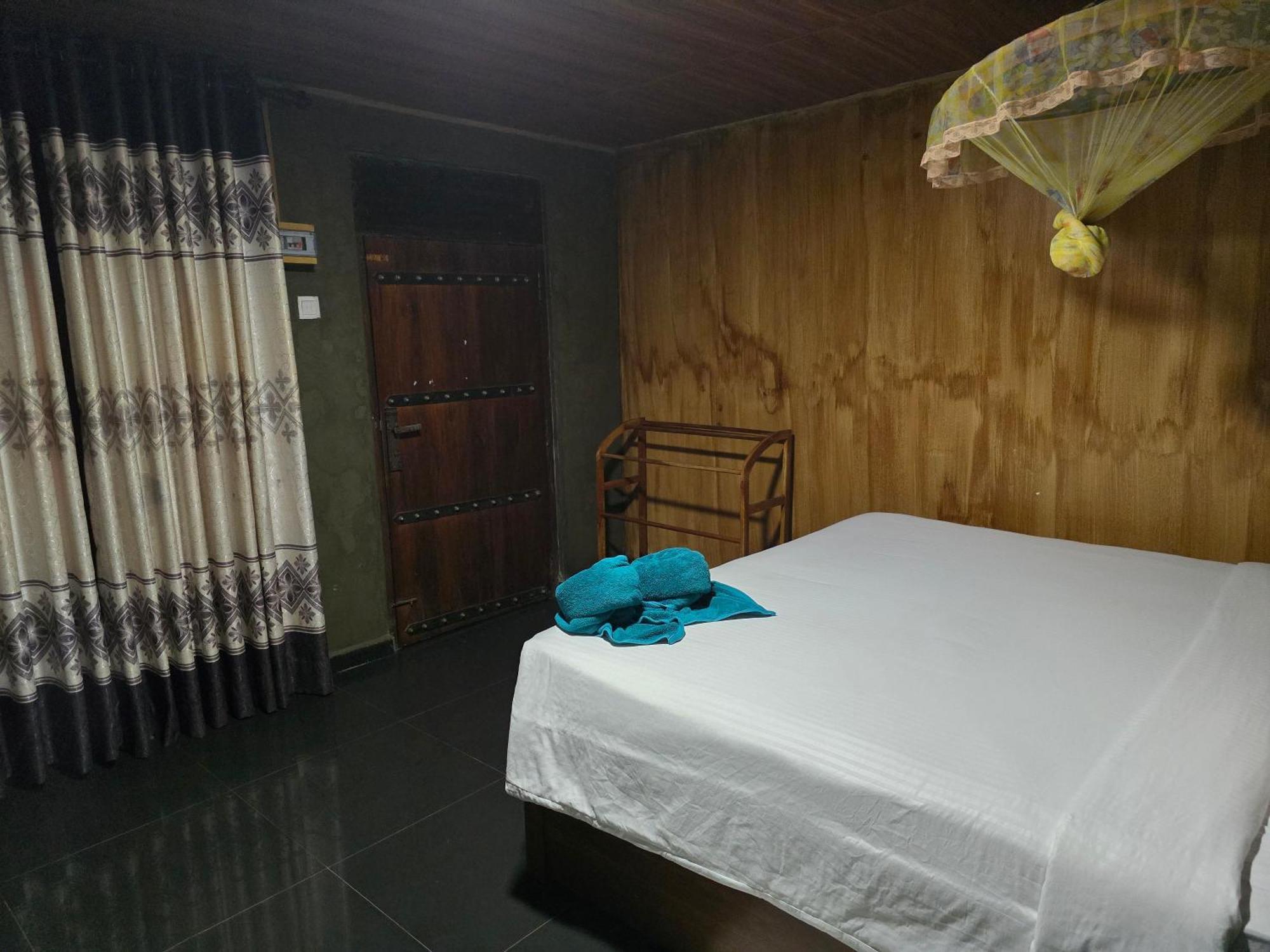 By Ceylon Lodge